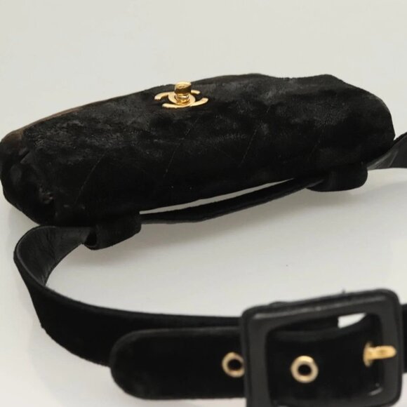 Chanel Black/Gold Velvet Velor Waist Bag - Picture 3 of 16